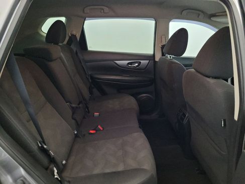 Used 2016 Nissan Rogue SV AWD/4WD image 19