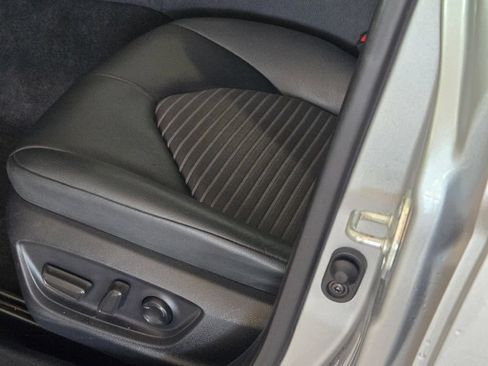 Used 2024 Toyota Camry SE FWD image 20
