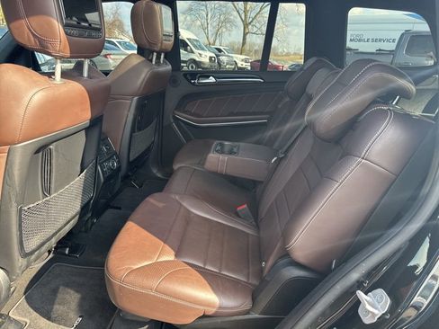 Used 2015 Mercedes-Benz GL 63 AMG 4MATIC image 42