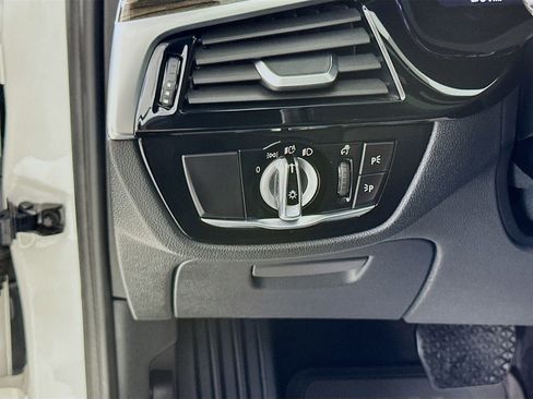 Used 2021 BMW 530i w/ Convenience Package RWD image 11
