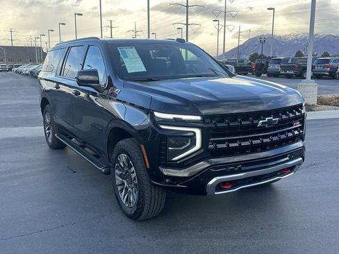 Certified 2025 Chevrolet Suburban Z71 image 29