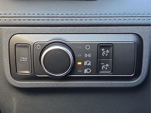 Used 2024 Ford Mustang Dark Horse image 21