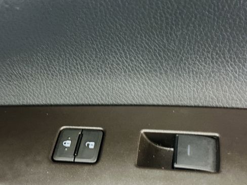 Used 2023 Toyota Camry SE image 28