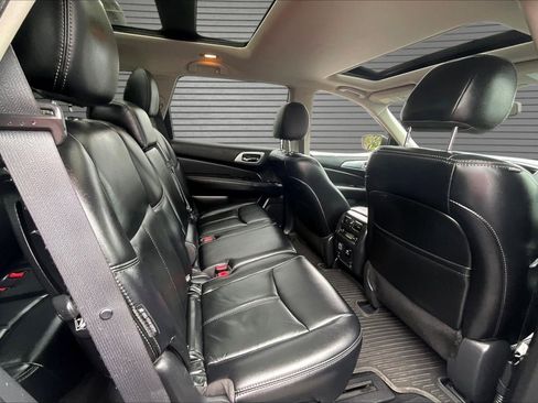Used 2018 Nissan Pathfinder SL w/ SL Premium Package AWD/4WD image 24