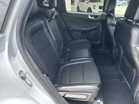 Used 2025 Ford Escape ST-Line FWD image 9