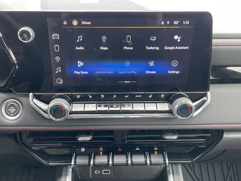 Used 2023 Chevrolet Colorado Z71 w/ Z71 Convenience Package 2 image 17