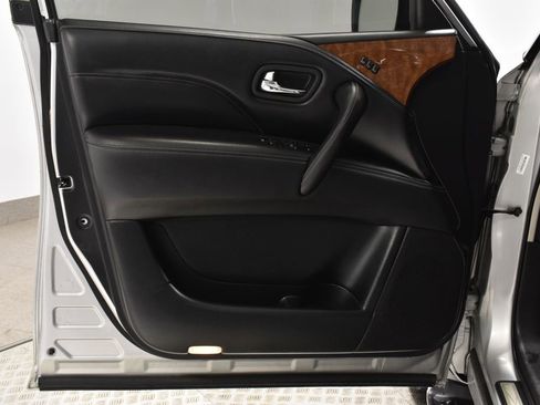 Used 2019 INFINITI QX80 Luxe image 9