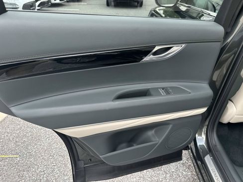 Used 2026 Genesis GV80 2.5T RWD image 30