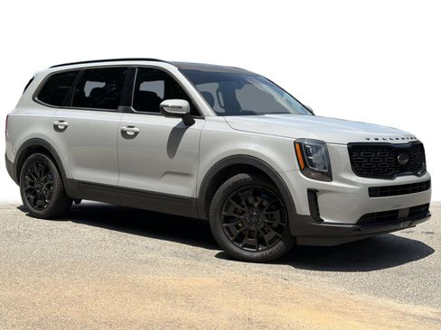 Used 2021 Kia Telluride EX w/ EX Premium Package AWD/4WD image 2