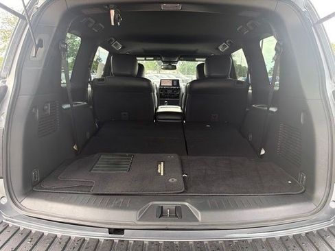Used 2022 Nissan Armada SL w/ Midnight Edition Package AWD/4WD image 17