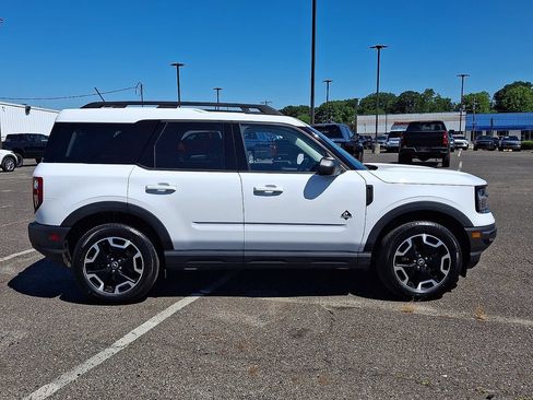 Used 2023 Ford Bronco Sport Outer Banks w/ Tech Package AWD/4WD image 13