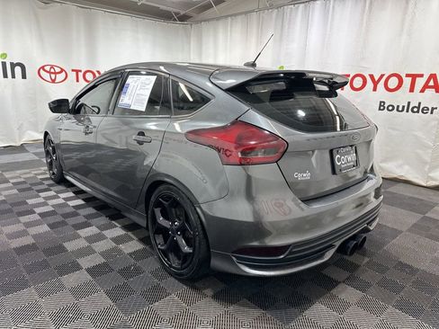Used 2017 Ford Focus ST w/ Equipment Group 401A image 4