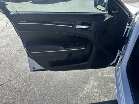 Used 2022 Chrysler 300 S image 27