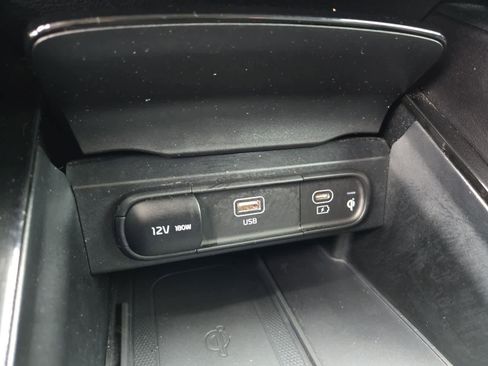 Certified 2024 Kia Telluride S w/ S Sunroof Package AWD/4WD image 30