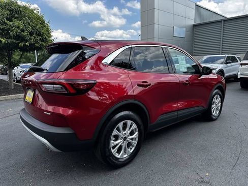 Certified 2023 Ford Escape Active w/ Tech Pack #1 AWD/4WD image 5