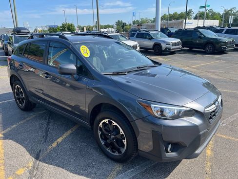 Used 2023 Subaru Crosstrek 2.0i Premium AWD/4WD image 3