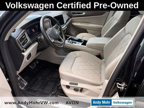 Used 2024 Volkswagen Atlas SEL Premium R-Line AWD/4WD image 12