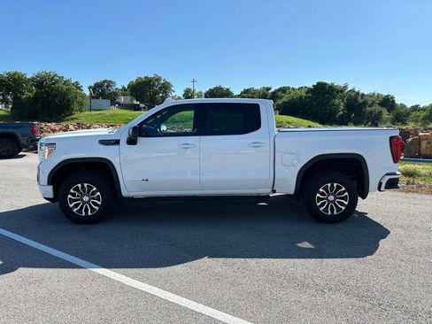 Used 2021 GMC Sierra 1500 AT4 w/ AT4 Value Package AWD/4WD image 4