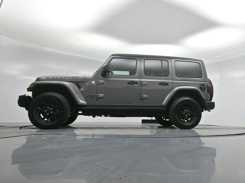 Used 2019 Jeep Wrangler Unlimited Sahara w/ Quick Order Package 24M Moab AWD/4WD image 48