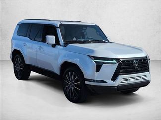 Used 2025 Lexus GX 550 w/ Accessory Package (2T) video 3