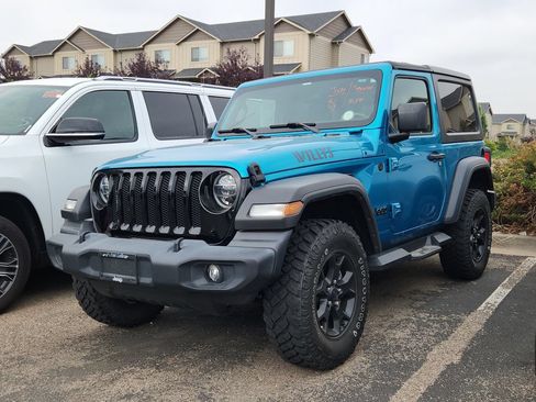 Used 2020 Jeep Wrangler Sport AWD/4WD image 3