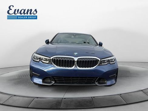 Used 2022 BMW 330i xDrive Sedan w/ Premium Package image 11