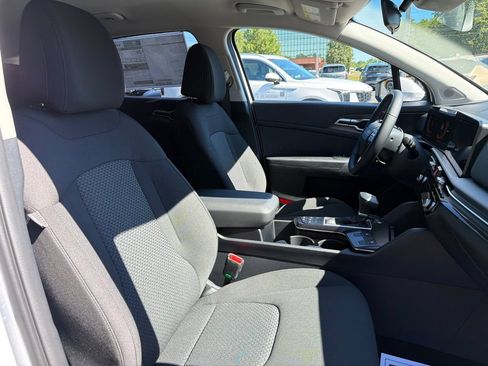 New 2026 Kia Sportage LX AWD/4WD image 11
