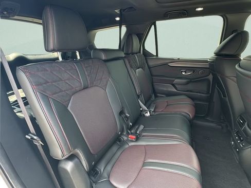 Certified 2026 Honda Pilot Black Edition image 19