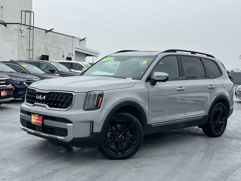 Used 2023 Kia Telluride EX X-Line image 2