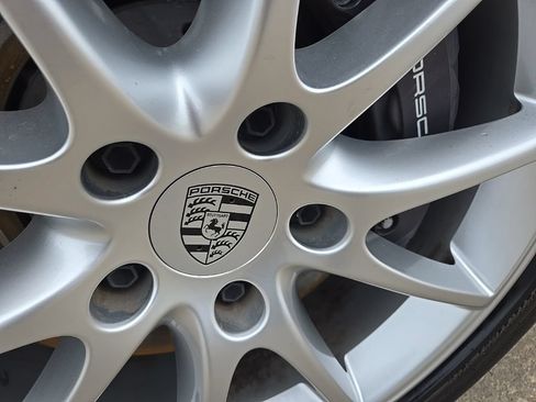 Used 2024 Porsche Cayenne w/ Premium Package AWD/4WD image 26