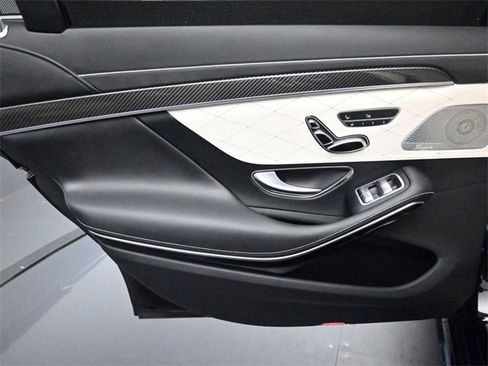 Used 2019 Mercedes-Benz S 63 AMG S 4MATIC Sedan image 22