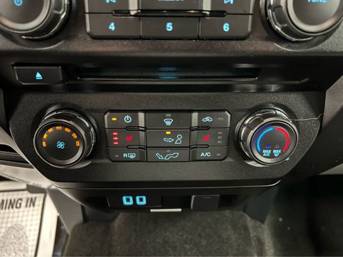 Used 2018 Ford F150 XLT w/ Equipment Group 302A Luxury image 25