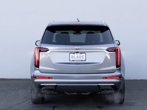 Used 2021 Cadillac XT6 Premium Luxury image 28