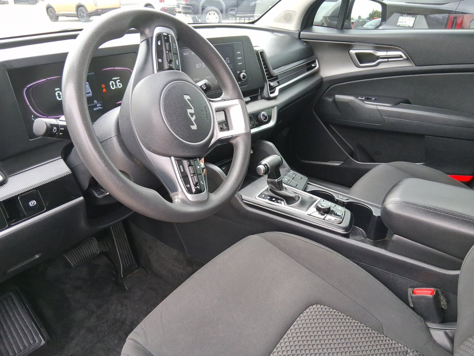 Used 2023 Kia Sportage LX AWD/4WD image 10