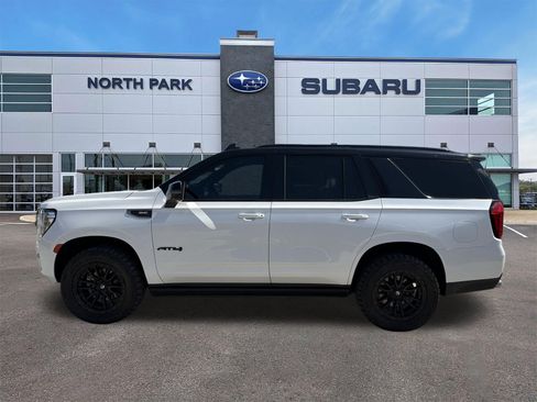 Used 2022 GMC Yukon AT4 w/ AT4 Premium Plus Package AWD/4WD image 6