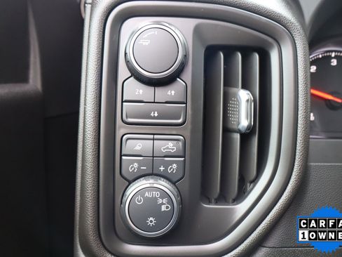 Certified 2024 Chevrolet Silverado 2500 Custom w/ Custom Value Package image 31