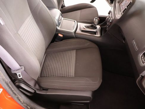 Used 2023 Dodge Charger SXT image 12