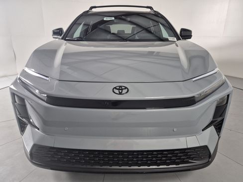 New 2026 Toyota C-HR AWD/4WD image 7