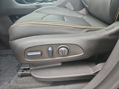 Certified 2024 GMC Terrain AT4 AWD/4WD image 34