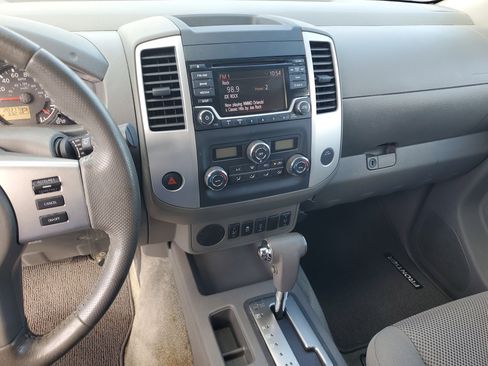 Used 2016 Nissan Frontier SV w/ SV Value Truck Package image 18