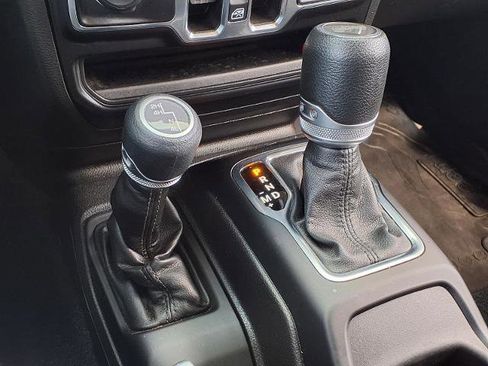 Used 2023 Jeep Wrangler Unlimited Sport AWD/4WD image 13