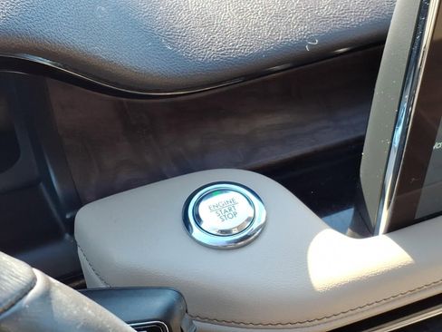 Used 2021 Lincoln Aviator Reserve w/ Equipment Group 202A image 41