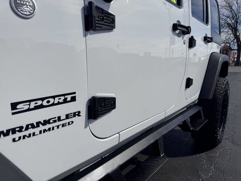 Used 2016 Jeep Wrangler Unlimited Sport w/ Connectivity Group image 15