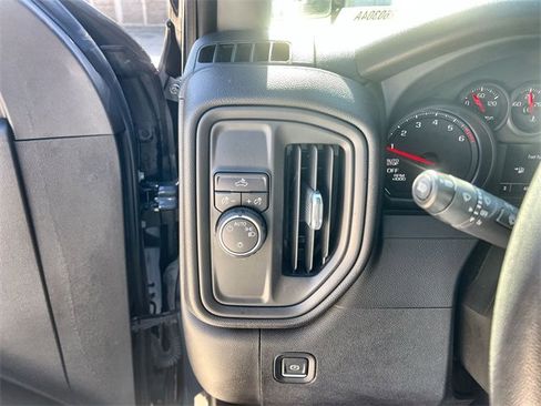Used 2022 Chevrolet Silverado 1500 Custom image 17