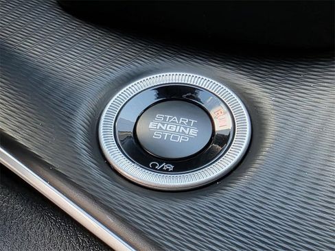 New 2025 Jeep Grand Cherokee Altitude image 21