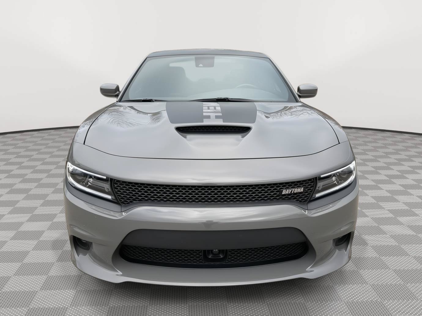 Used 2017 Dodge Charger R/T RWD image 2