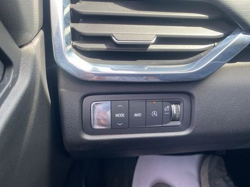 Used 2025 GMC Acadia Elevation w/ Elevation Premium Package image 16