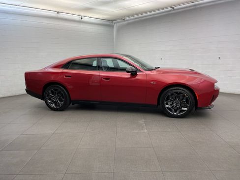 New 2026 Dodge Charger R/T w/ Blacktop Package AWD/4WD image 2