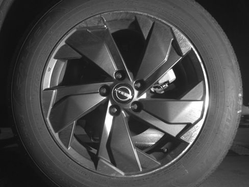 Used 2025 Nissan Rogue SV FWD image 14