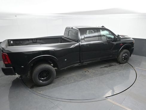 New 2026 RAM 3500 Limited AWD/4WD image 31